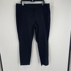 Worthington Women’s Slim Leg Black and Gold Flat Front 18W